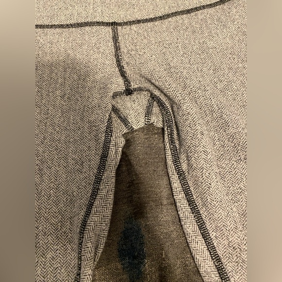 Lululemon Herringbone Leggings - Picture 13 of 16